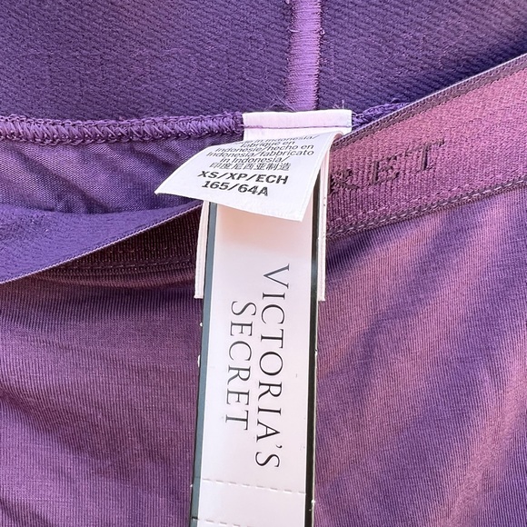 VICTORIA’S SECRET Lightweight Sleepwear Set - Picture 3 of 5